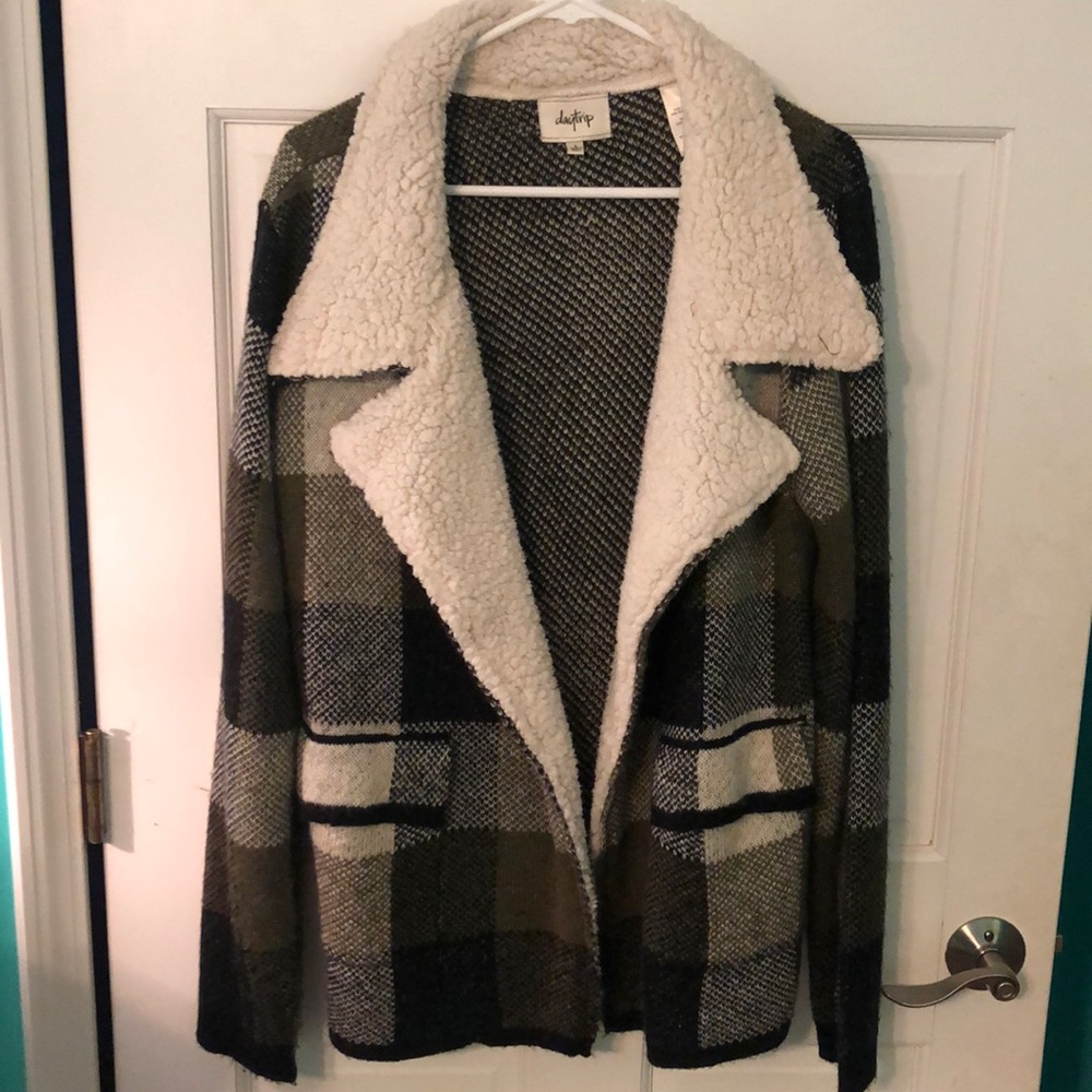 Daytrip Jacket w/ Pockets!